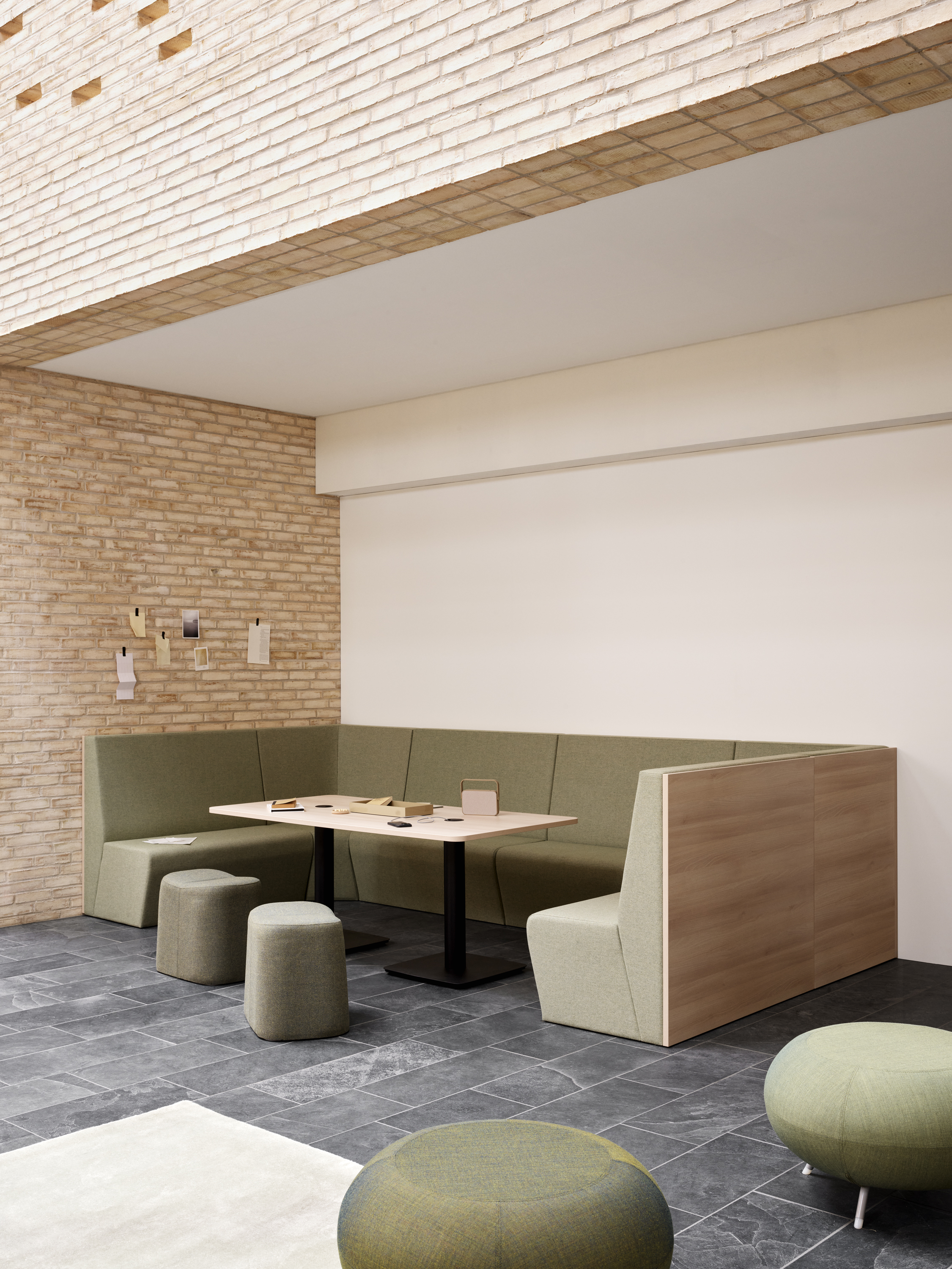 Senator.Core.Dtos.ImageWithMetaDataDto..AltTag